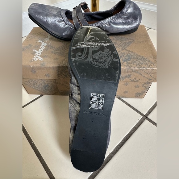 NWB Free People Silver Gemini Ballet Flats- Size 7 - Picture 7 of 9